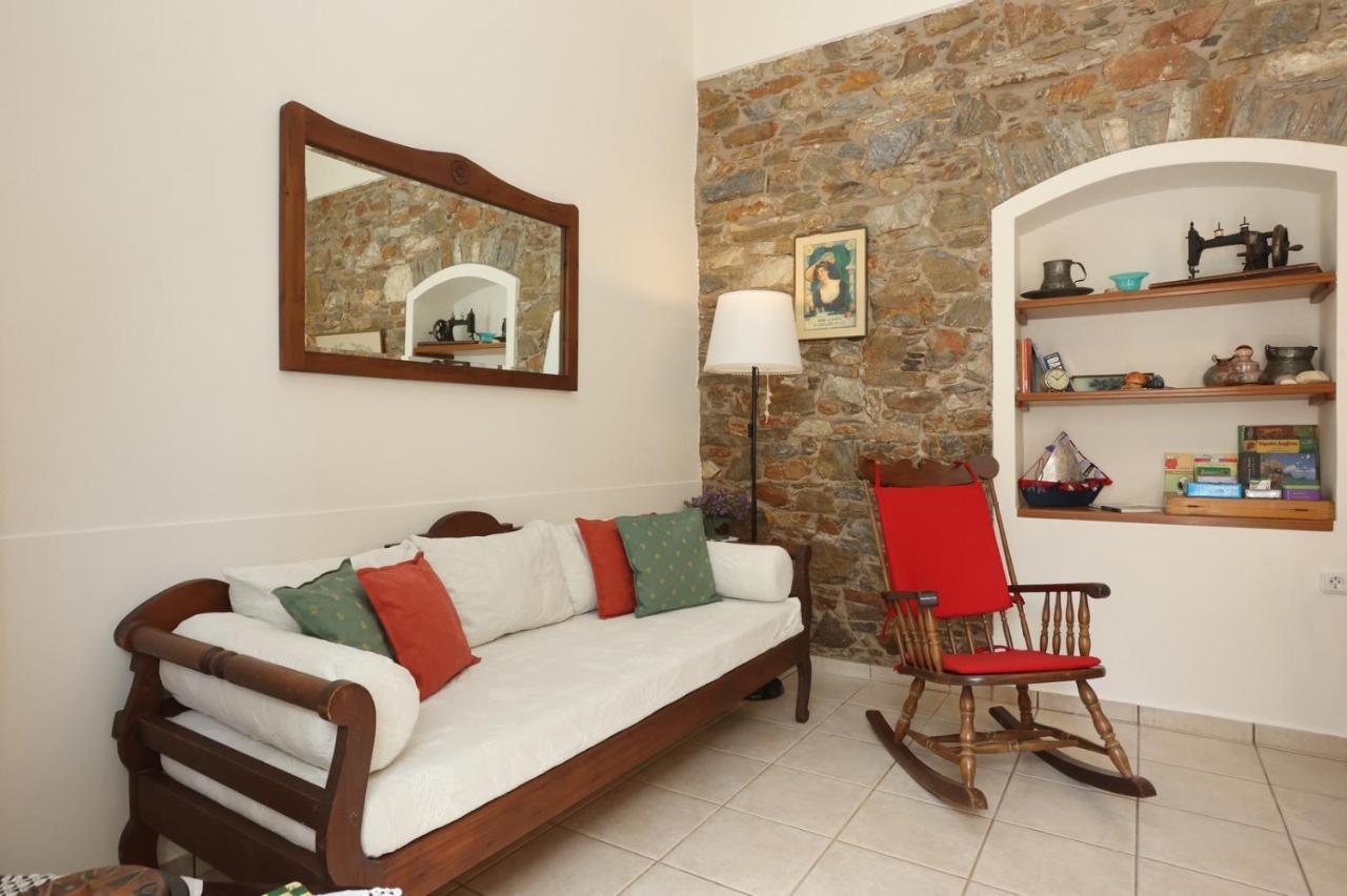 Babina'S Place-Traditional House In Ermoúpoli Extérieur photo