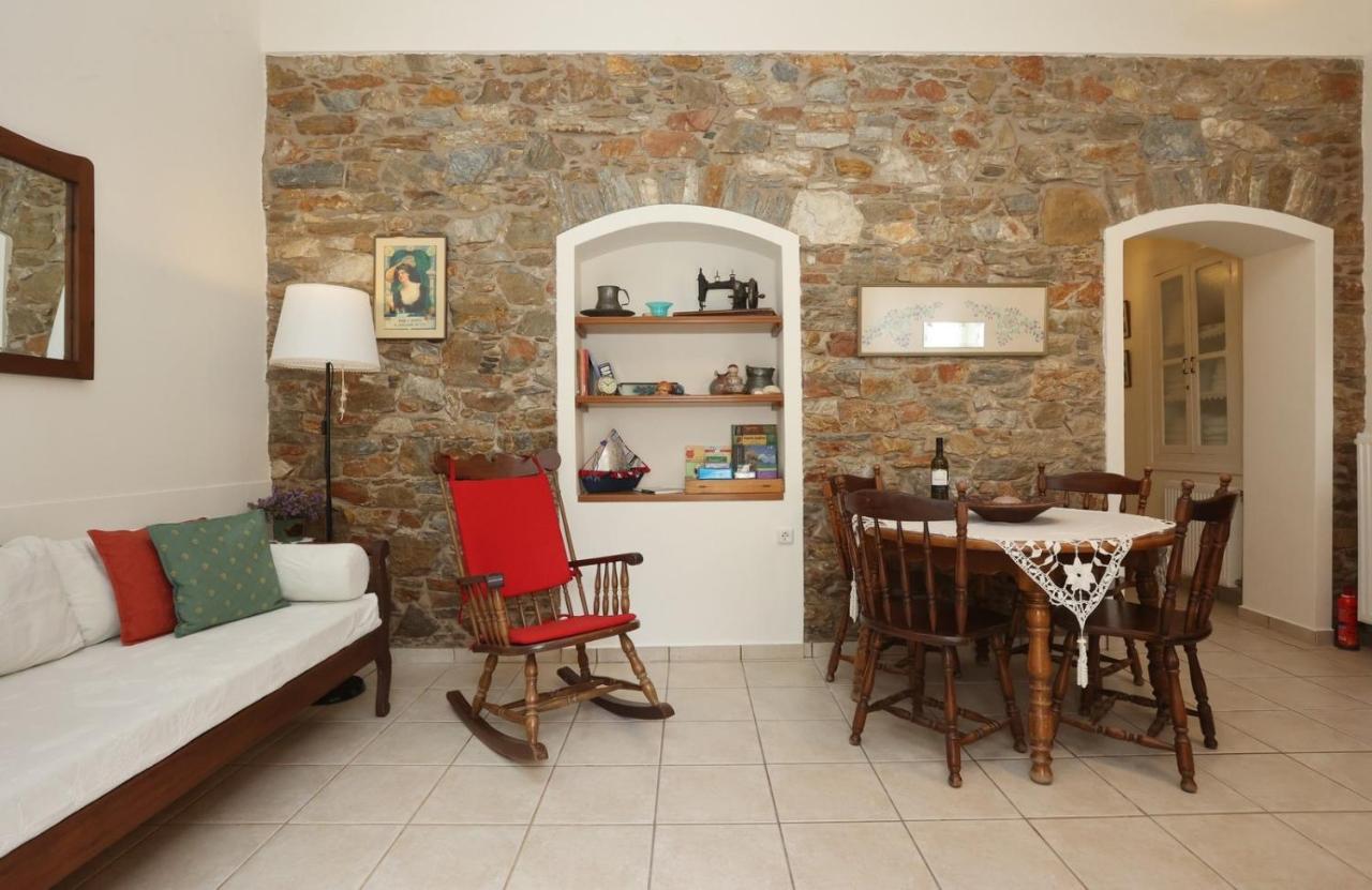 Babina'S Place-Traditional House In Ermoúpoli Extérieur photo