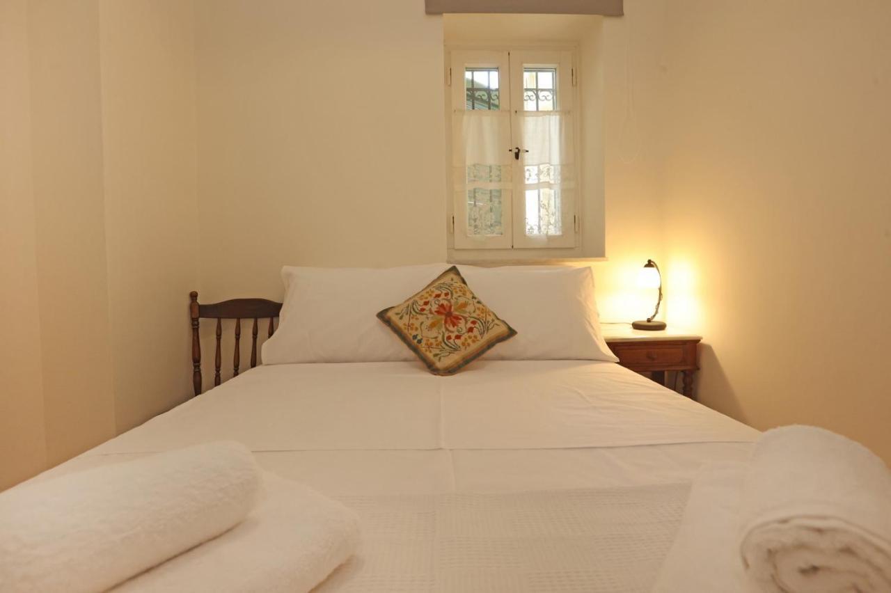 Babina'S Place-Traditional House In Ermoúpoli Extérieur photo
