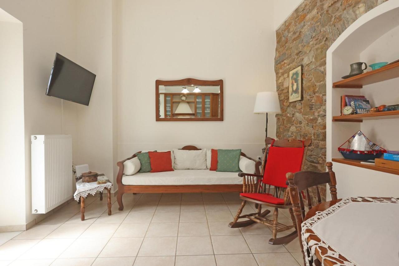 Babina'S Place-Traditional House In Ermoúpoli Extérieur photo